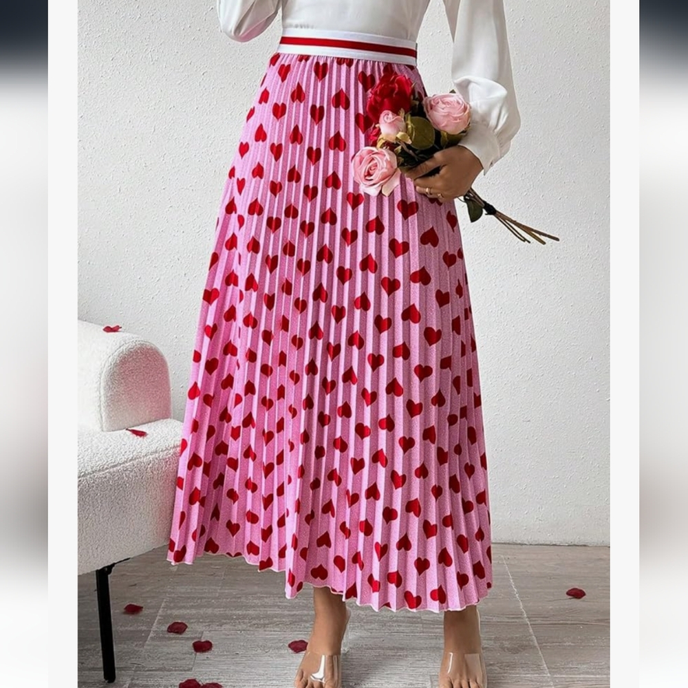 Pink And Red Heart Patterned Maxi Pleated Skirt